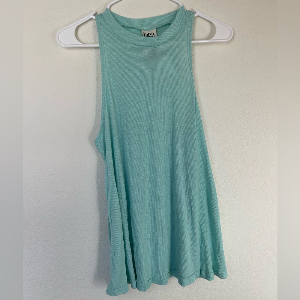 Free People Top
Color: Blue
Size M
BNWT